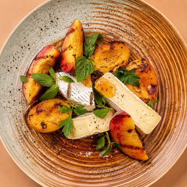 Grilled Peach & Burrata